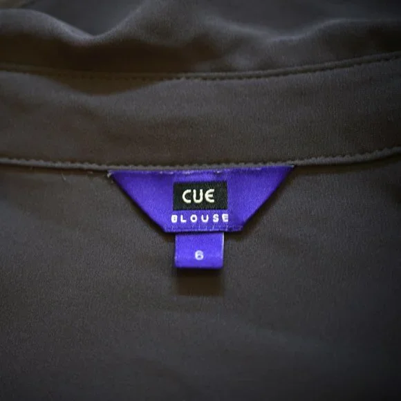 CUE - Womens button up grey blouse - Size 6 - Picture 5 of 6